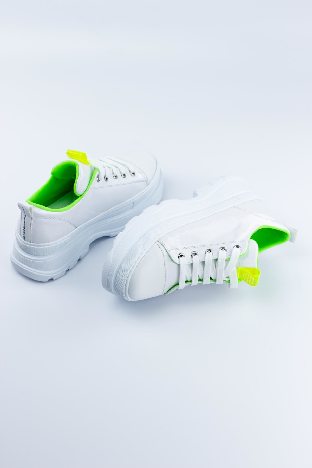 Citrus Neon Detaylı Kalın Taban Kadın Sneaker Beyaz Kırışık
