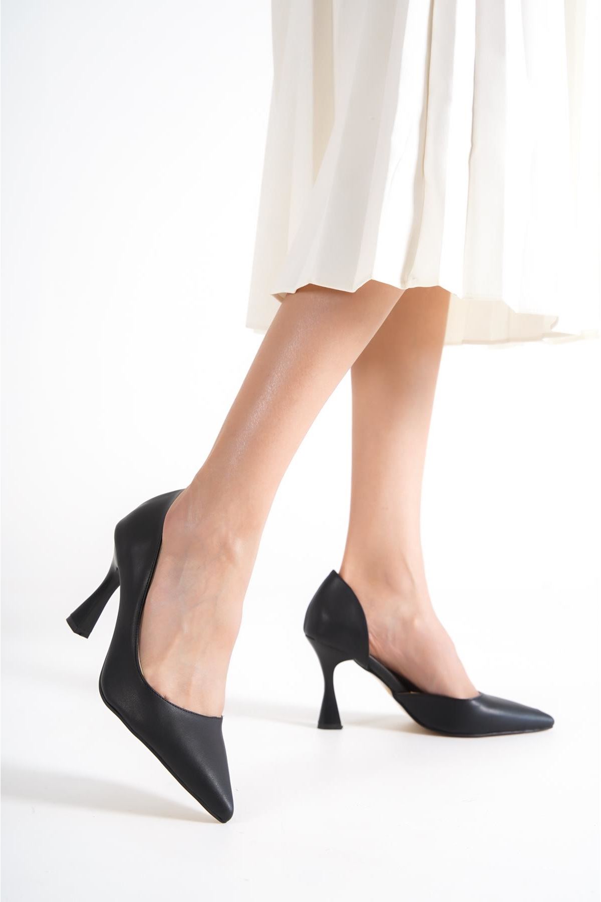 Luna Renkli Şeffaf Detaylı Kadın Topuklu Ayakkabı Siyah Cilt-Sade