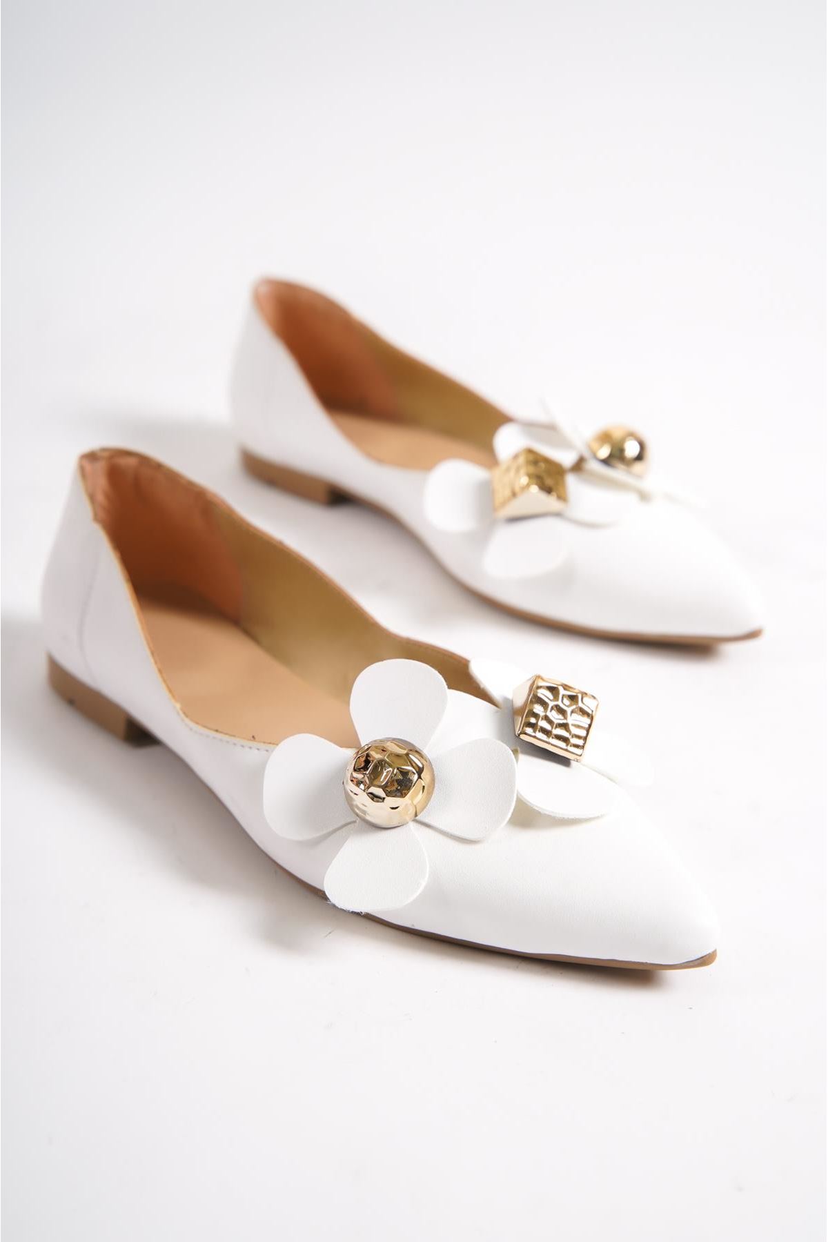 Samber Kadın Babet Ayakkabı Beyaz Çiçekli