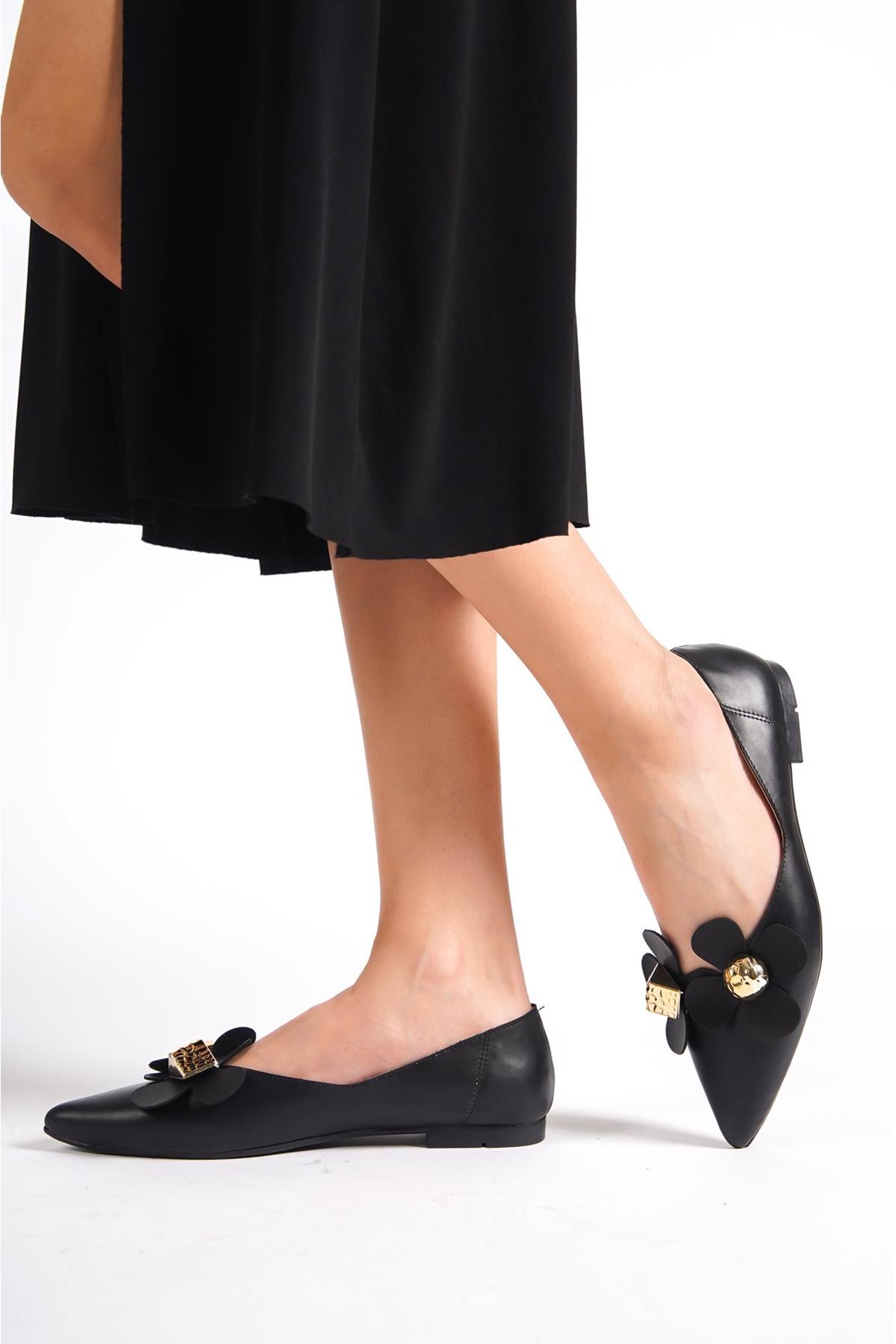 Samber Kadın Babet Ayakkabı Siyah Çiçekli
