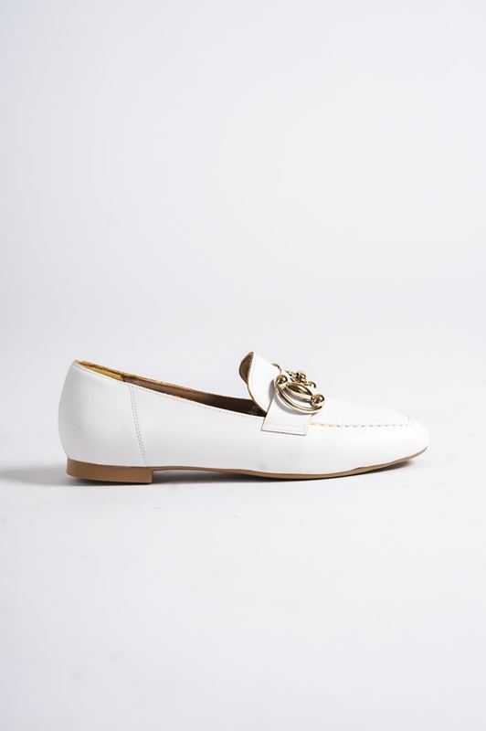 Helsy Kadın Toka Detaylı Babet Ayakkabı Beyaz Cilt-Tokalı