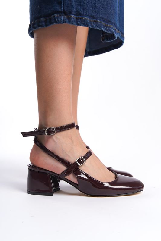 Arkası Bantlı Bilekten Bağlamalı Kadın Topuklu Ayakkabı Bordo Cilt