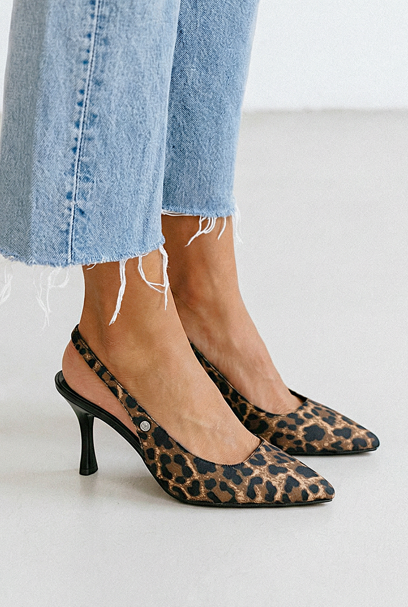 Lavender Esnek Yumuşak Kaymaz Taban (8 cm) Leopar Açık Lastikli Kadın Topuklu Ayakkabı