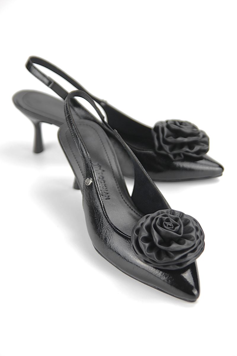 Rose Fairy Esnek Yumuşak Kaymaz Taban (4 cm) Siyah Rugan El Yapımı Gül Detaylı Açık Lastikli Kadın Topuklu Ayakkabı