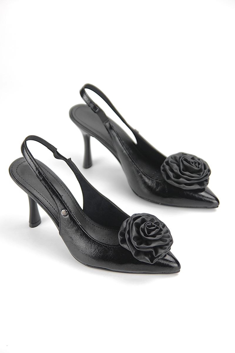 Rosalind Esnek Yumuşak Kaymaz Taban (8 cm) Siyah Rugan El Yapımı Gül Detaylı Açık Lastikli Kadın Topuklu Ayakkabı