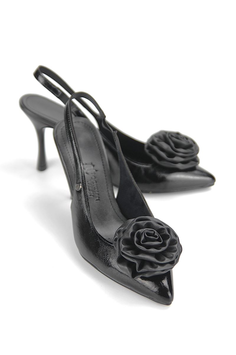 Rosalind Esnek Yumuşak Kaymaz Taban (8 cm) Siyah Rugan El Yapımı Gül Detaylı Açık Lastikli Kadın Topuklu Ayakkabı