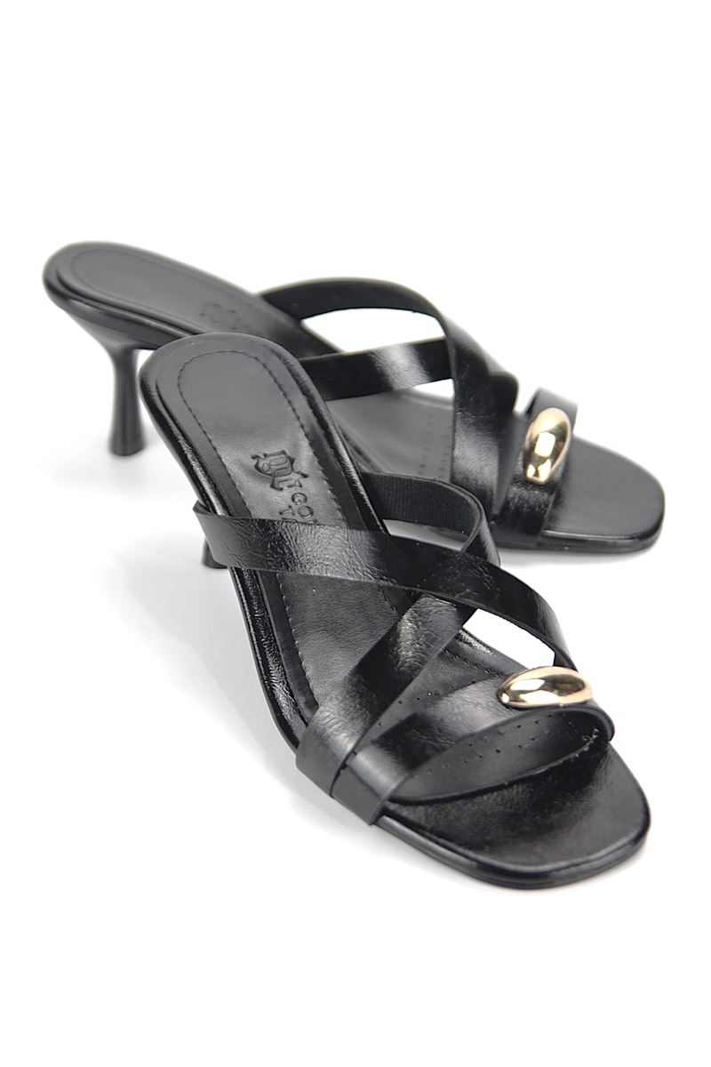 Zoryelle Esnek Yumuşak Kaymaz Taban (4 cm) Siyah Rugan  Çapraz Bantlı Tokalı Kadın Topuklu Terlik