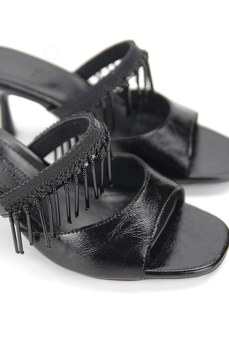 Tessa Esnek Yumuşak Kaymaz Taban (4 cm) Siyah Rugan Boncuk Püsküllü Kadın Topuklu Terlik