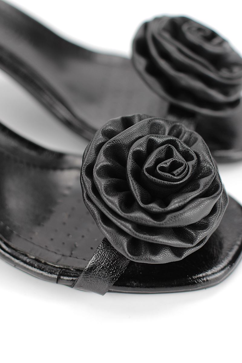 Solen Esnek Yumuşak Kaymaz Taban (4 cm) Siyah Rugan El Yapımı Gül Detaylı Kadın Topuklu Ayakkabı