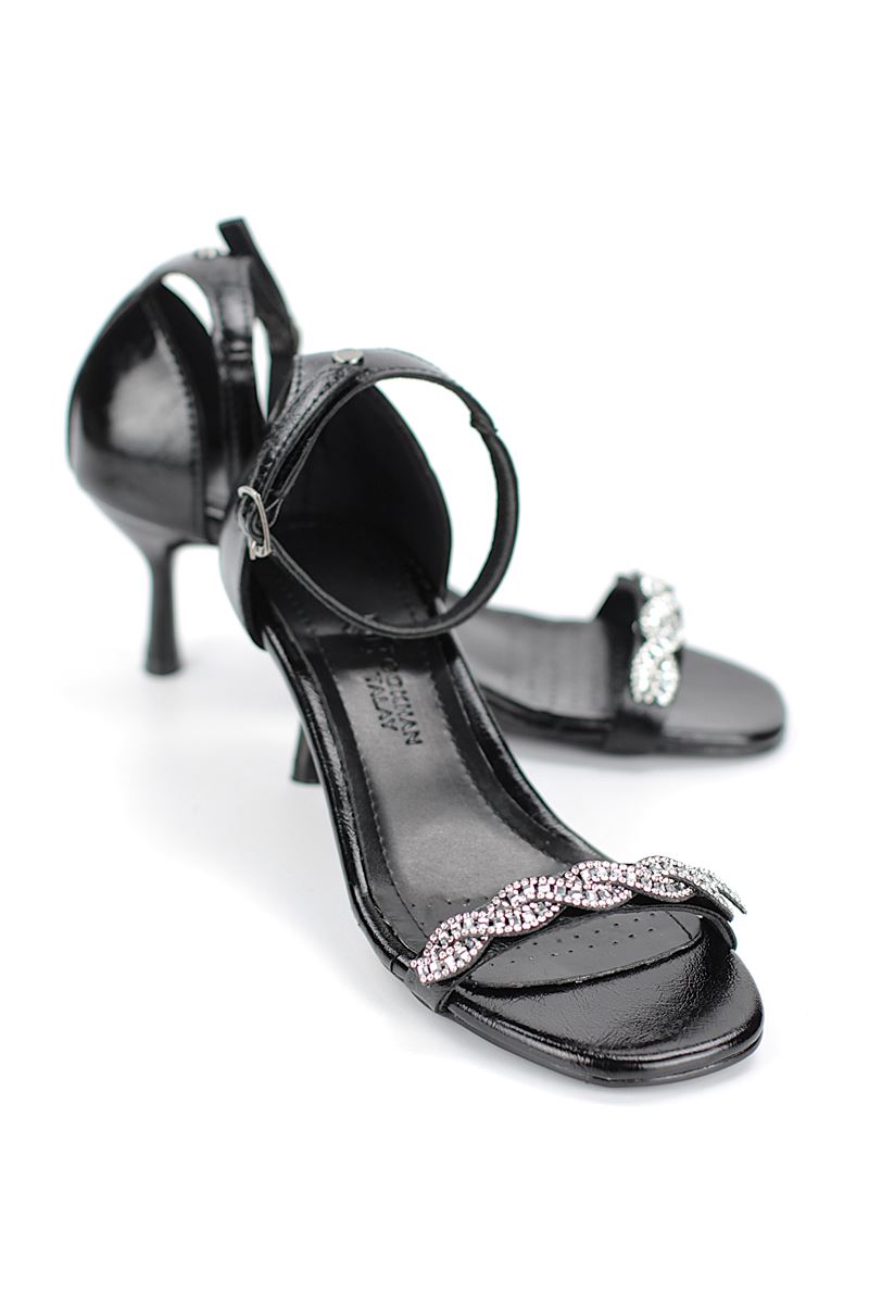 Audrey Esnek Yumuşak Kaymaz Taban (4 cm) Siyah Rugan Burgu Gümüş Bantlı Kadın Topuklu Ayakkabı