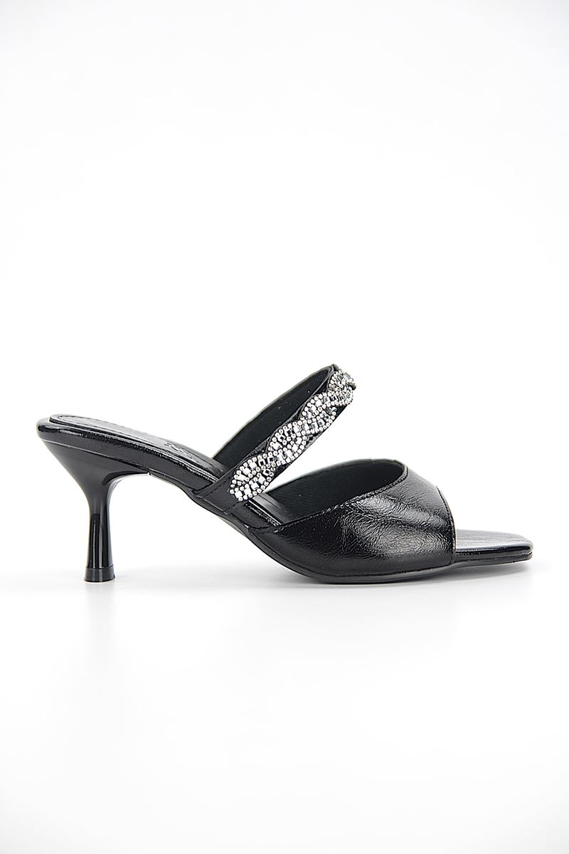 Lyra Esnek Yumuşak Kaymaz Taban (4 cm) Siyah Rugan  Tek Bant Burgu Gümüş Bantlı Kadın Topuklu Terlik