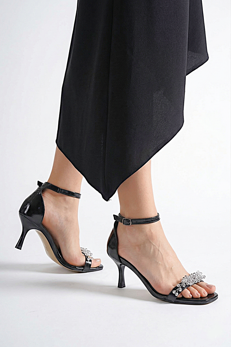 Pearl Esnek Yumuşak Kaymaz Taban (4 cm) Siyah Rugan El Yapımı Gümüş Boncuk Detaylı Kadın Topuklu Ayakkabı