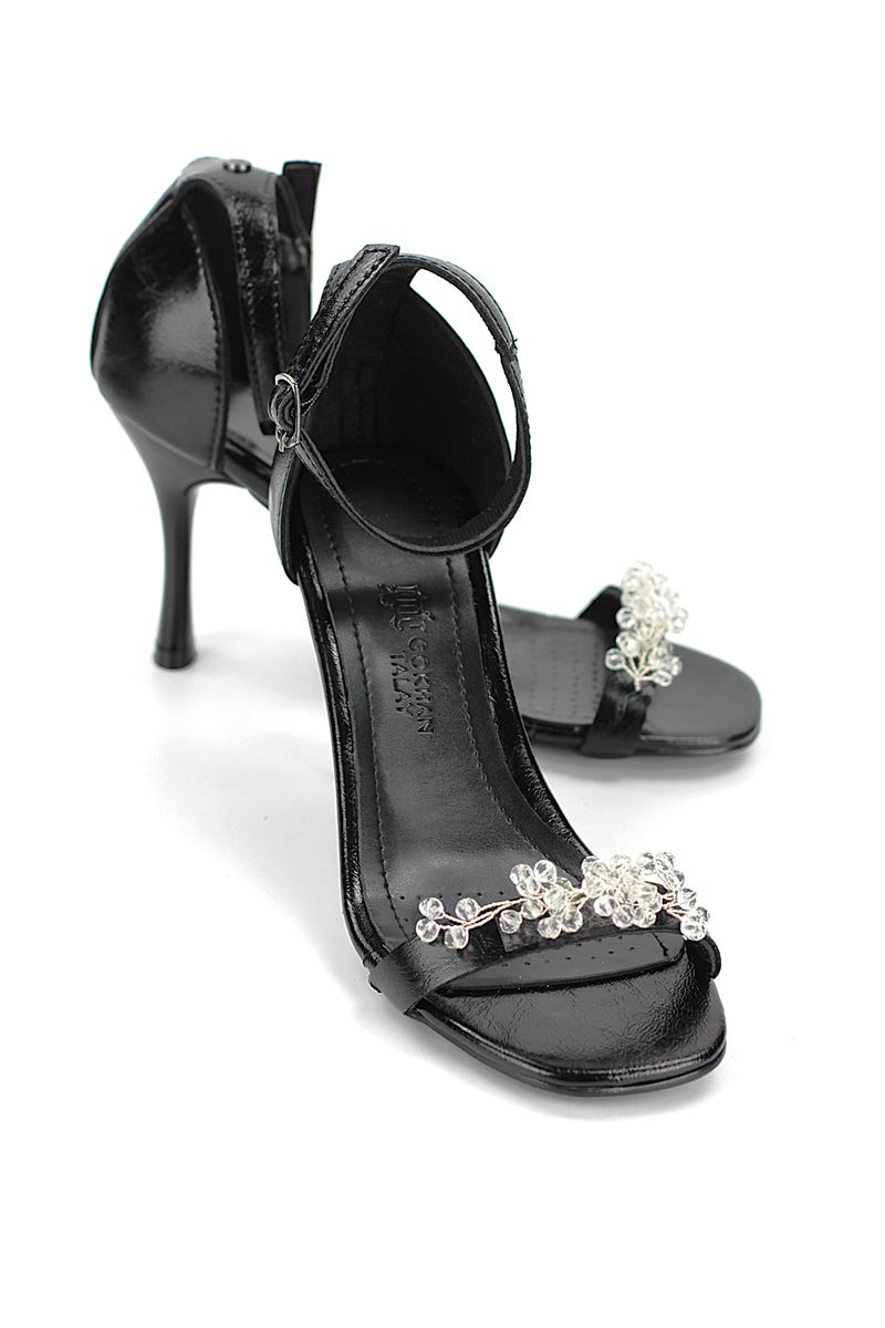 Zaya Esnek Yumuşak Kaymaz Taban (8 cm) Siyah Rugan El Yapımı Şeffaf Boncuk Detaylı Kadın Topuklu Ayakkabı