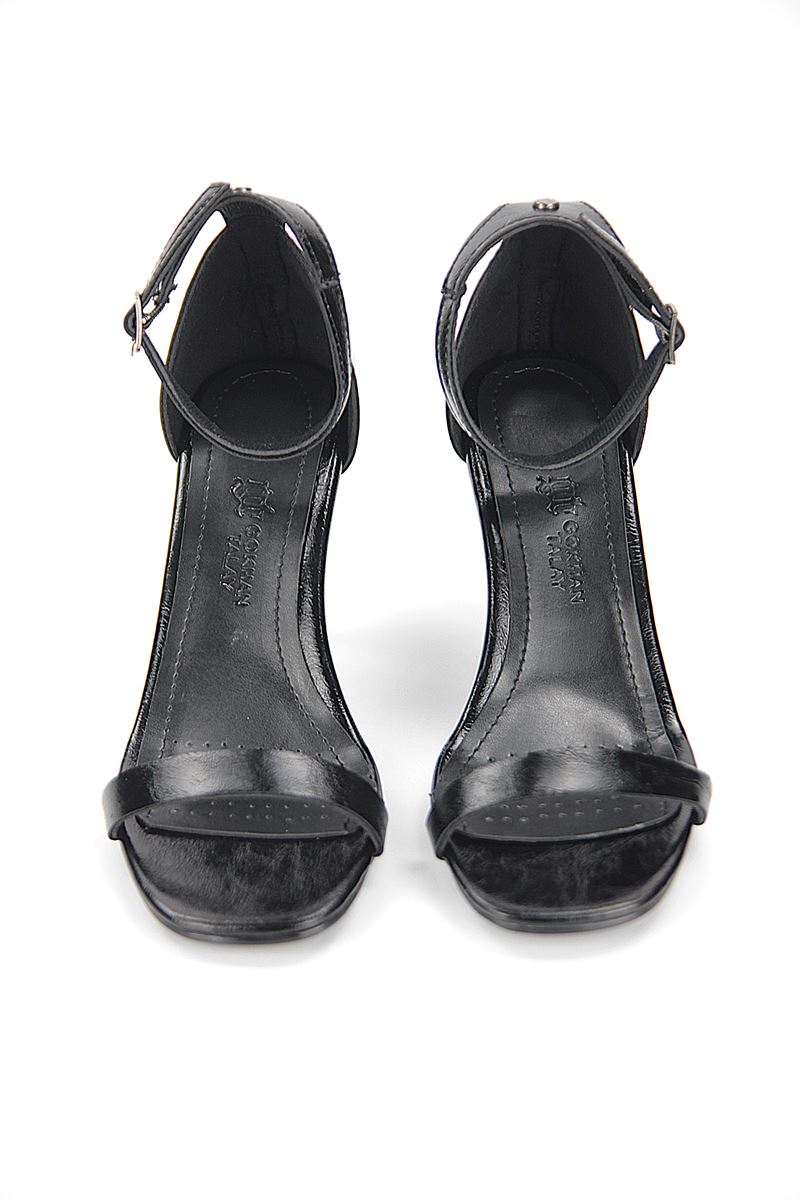 Orizon Esnek Yumuşak Kaymaz Taban (8 cm) Siyah Rugan  Arka Kapalı Ön Bantlı Kadın Topuklu Ayakkabı