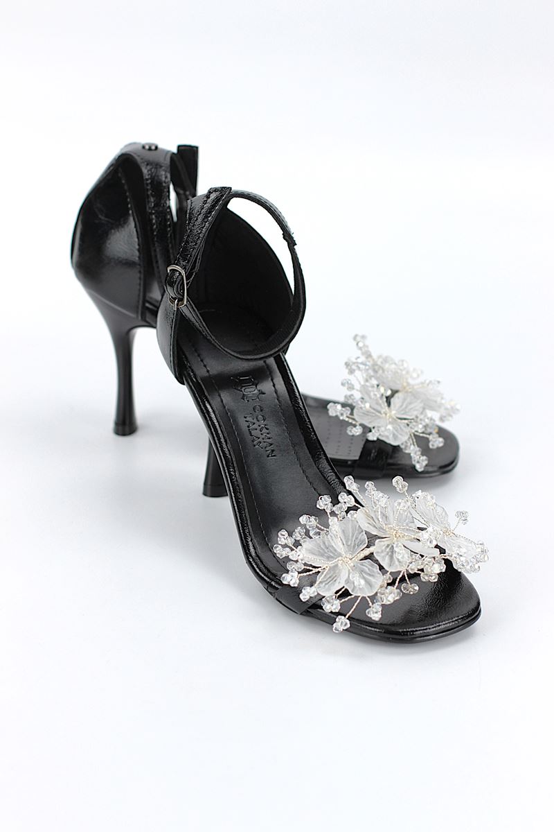 Kallista Esnek Yumuşak Kaymaz Taban (8 cm) Siyah Rugan El Yapımı Şeffaf Yaprak Detaylı Kadın Topuklu Ayakkabı