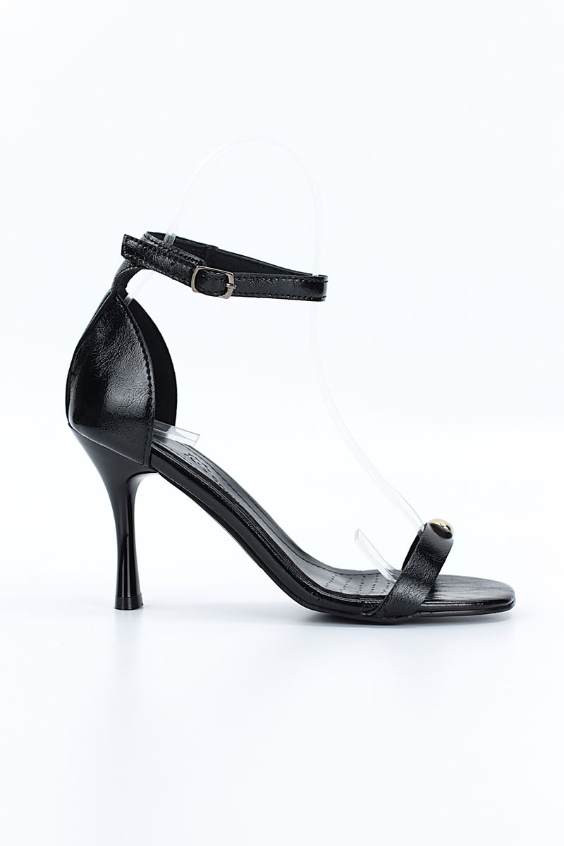 Florine Esnek Yumuşak Kaymaz Taban (8 cm) Siyah Rugan  Tek Bantlı Tokalı Kadın Topuklu Ayakkabı