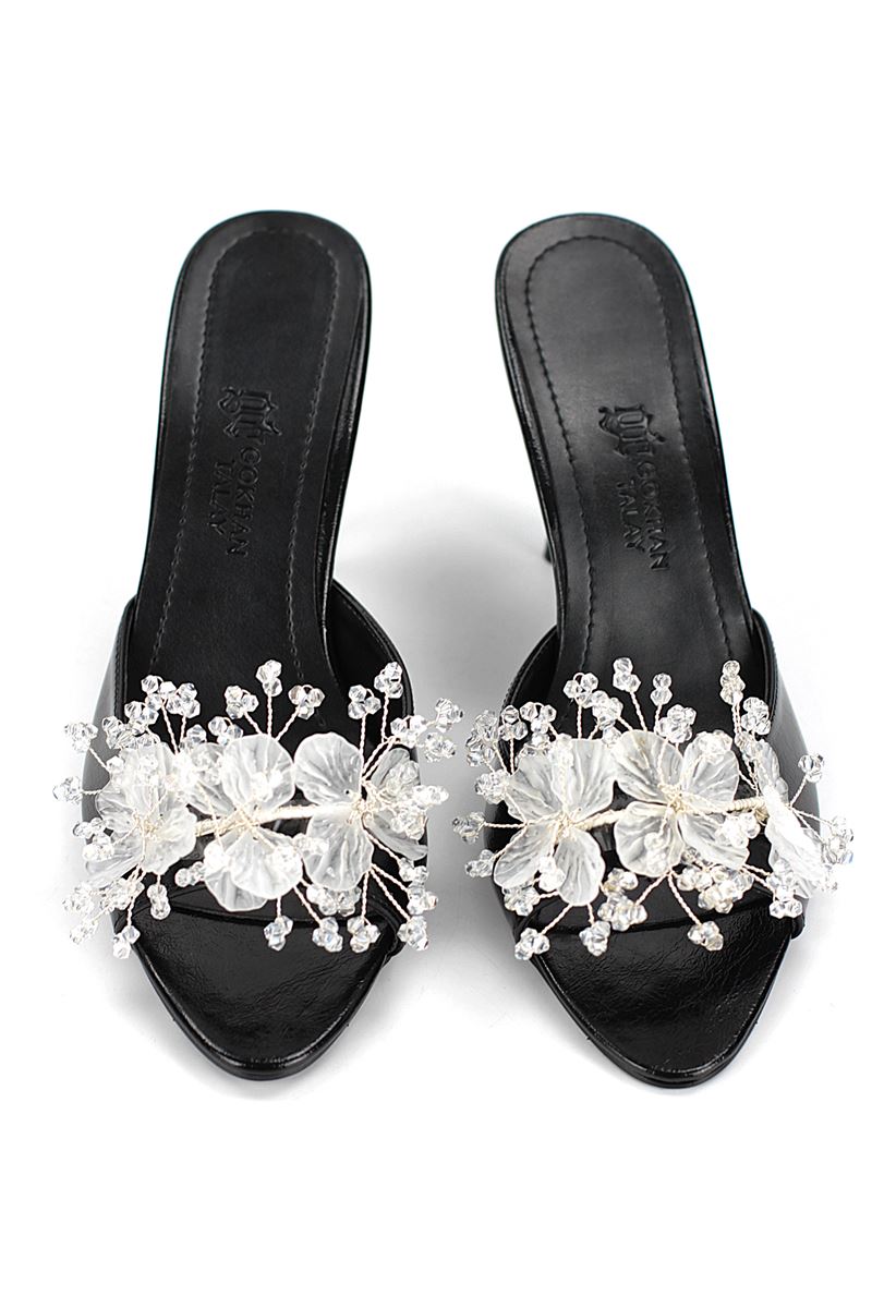 Cosima Esnek Yumuşak Kaymaz Taban (8 cm) Siyah Rugan El Yapımı şeffaf Yaprak Detaylı Kadın Topuklu Terlik 