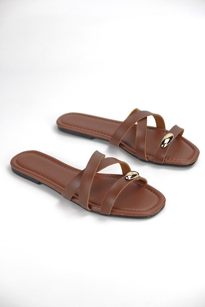  Sintra Kadın Taba Cilt Altın Renk Toka Detaylı İnce Çapraz  Terlik