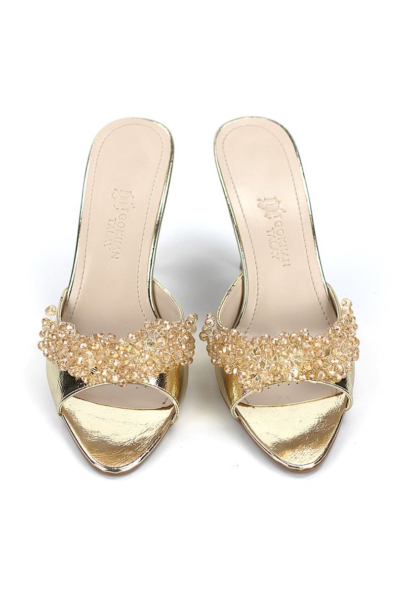 Lucine Esnek Yumuşak Kaymaz Taban (8 cm) Dore Metalik El Yapımı Boncuk Detaylı Kadın Topuklu Terlik 