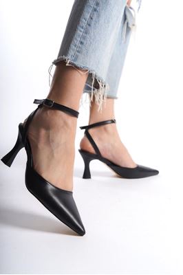 Amy Siyah Cilt Orta Topuklu (6 cm) Arkası Açık Klasik Topuklu Ayakkabı