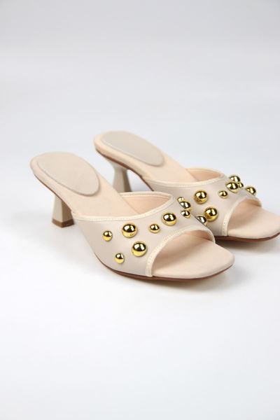 Rowena Kadın Altın Taş Detaylı Bej Cilt Kısa Topuklu (4 CM) Topuklu Terlik