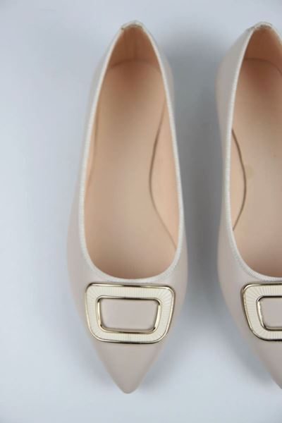  Sephorra Kadın Sivri Burunlu Kemik Toka Bej Cilt Babet Ayakkabı