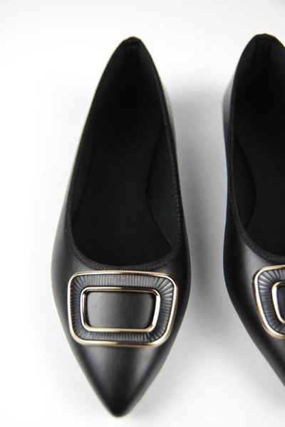 Sephorra Kadın Sivri Burunlu Kemik Toka Siyah Cilt Babet Ayakkabı