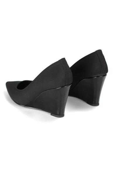 Perla Esnek Yumuşak Kaymaz Taban (8 cm) Kadın Dolgu Topuk  Siyah Süet Ayakkabı