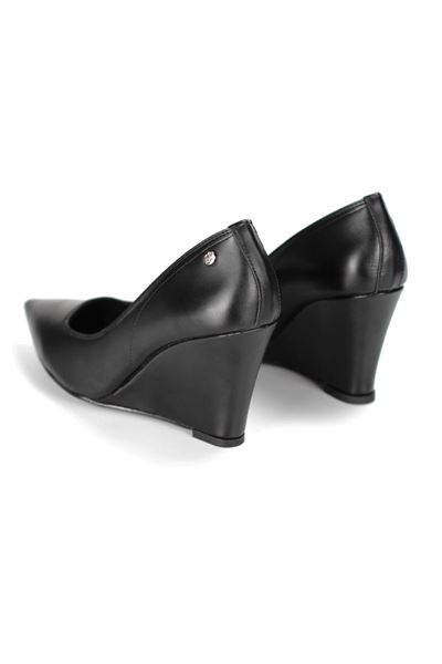 Perla Esnek Yumuşak Kaymaz Taban (8 cm) Kadın Dolgu Topuk  Siyah Cilt Ayakkabı