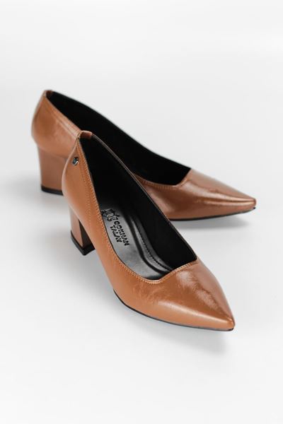 Zaneta Esnek Yumuşak Kaymaz Taban (4 cm) Kadın Kalın Topuk  Taba Rugan Ayakkabı