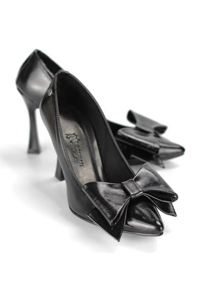 Ludmila Esnek Yumuşak Kaymaz Taban (10 cm) Siyah Rugan Kadın Kalın FiyonkluTopuklu Ayakkabı