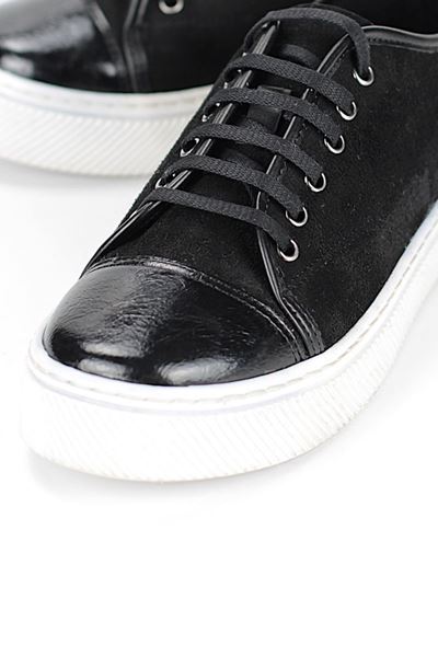 Zeta Siyah Süet-Beyaz Taban- Rugan Detaylı  Kadın Sneaker Spor Ayakkabı