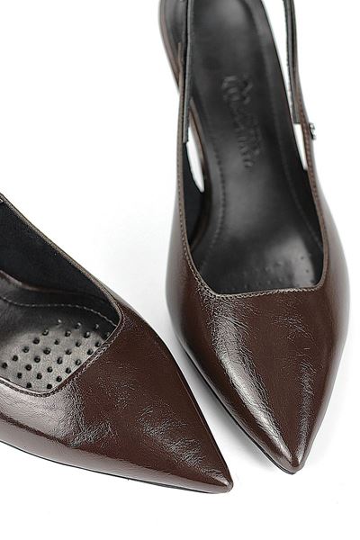 Belinda  Esnek Yumuşak Kaymaz Taban (4cm) Kahverengi Rugan  Açık Lastikli Kadın Dolgu Topuklu Ayakkabı