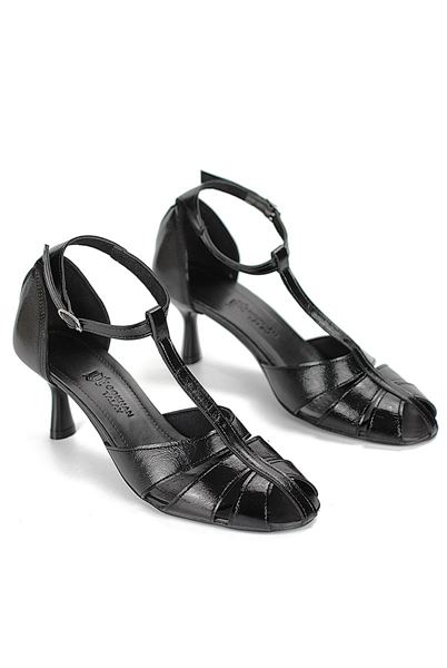 Queenn Kadın Klasik Topuklu Ayakkabı Siyah Rugan 