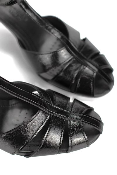 Queenn Kadın Klasik Topuklu Ayakkabı Siyah Rugan 