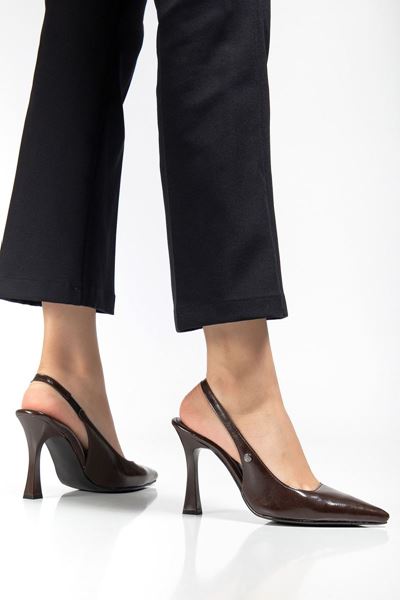 Margaret  Esnek Yumuşak Kaymaz Taban (10 cm) Kahverengi Rugan  Açık Lastikli Kadın Kalın Topuklu Ayakkabı