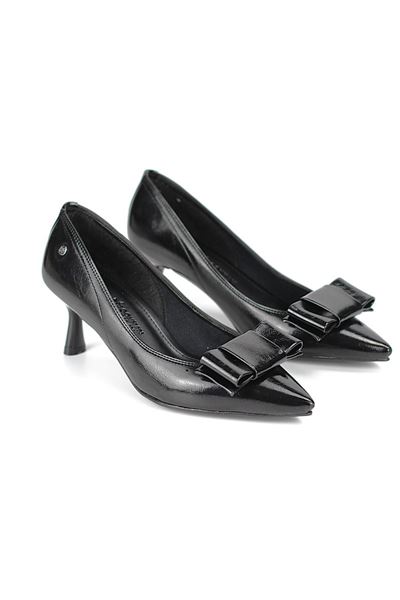 Vellon Esnek Yumuşak Kaymaz Taban (4 cm) Siyah Rugan Köşe Fiyonk Kadın Topuklu Ayakkabı