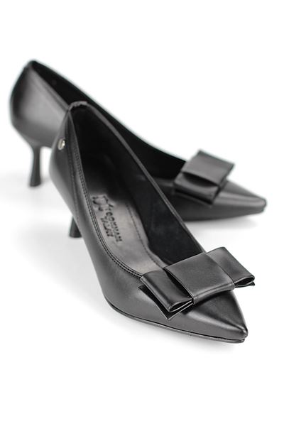 Vellon Esnek Yumuşak Kaymaz Taban (4 cm) Siyah Cilt Köşe Fiyonk Kadın Topuklu Ayakkabı