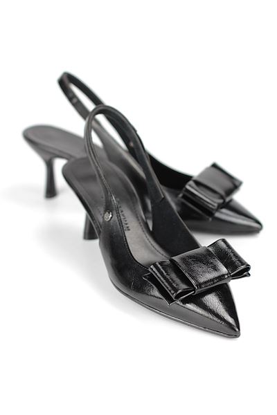 Rivva Esnek Yumuşak Kaymaz Taban (4 cm) Siyah Rugan  Açık Lastikli Köşe Fiyonk Kadın Topuklu Ayakkabı