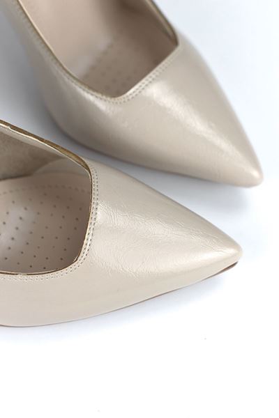 Magnolia Esnek Yumuşak Kaymaz Taban (4 cm) Bej Rugan  Açık Lastikli Kadın Topuklu Ayakkabı