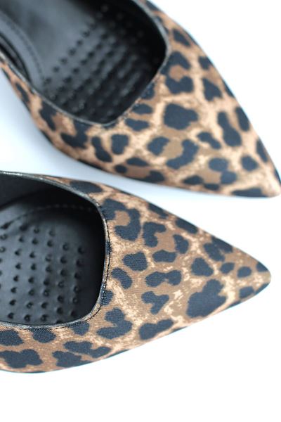 Magnolia Esnek Yumuşak Kaymaz Taban (4 cm) Leopar Açık Lastikli Kadın Topuklu Ayakkabı