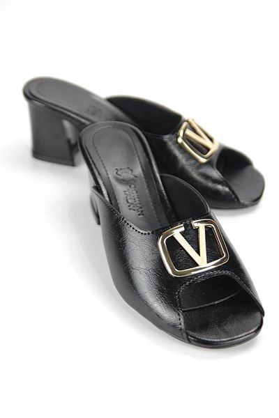 Vespera Esnek Yumuşak Kaymaz Taban (4 cm) Siyah Rugan V Toka Kadın Kalın Topuklu Terlik