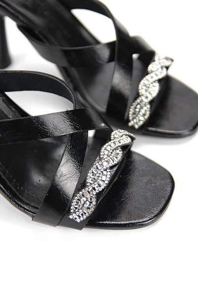 Sira Esnek Yumuşak Kaymaz Taban (8 cm) Siyah Rugan  Çapraz Burgu Gümüş Bantlı Kadın Topuklu Terlik