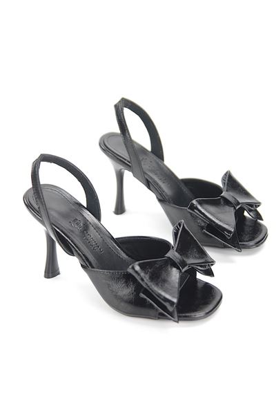 Sirel Esnek Yumuşak Kaymaz Taban (8 cm) Siyah Rugan Fiyonk Detaylı Kadın Topuklu Ayakkabı