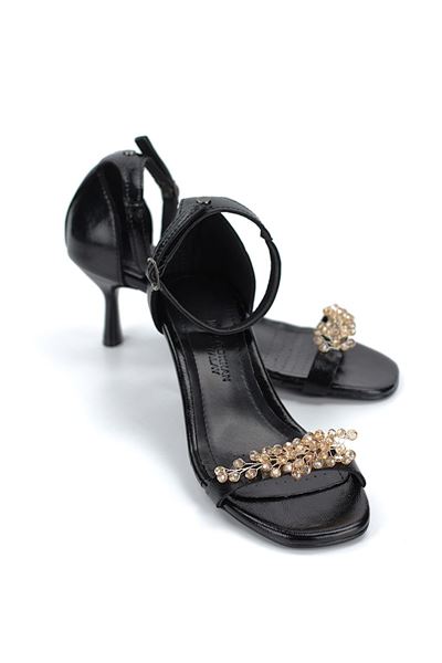 Pearl Esnek Yumuşak Kaymaz Taban (4 cm) Siyah Rugan El Yapımı Altın Boncuk Detaylı Kadın Topuklu Ayakkabı