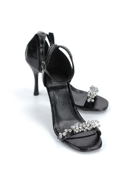 Zaya Esnek Yumuşak Kaymaz Taban (8 cm) Siyah Rugan El Yapımı Gümüş Boncuk Detaylı Kadın Topuklu Ayakkabı