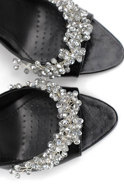 Lucine Esnek Yumuşak Kaymaz Taban (8 cm) Rugan Siyah  El Yapımı Gümüş Boncuk Detaylı Kadın Topuklu Terlik 