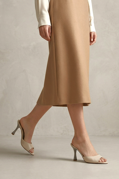 Zafira Esnek Yumuşak Kaymaz Taban (8 cm) Bej Cilt Kadın Topuklu Terlik