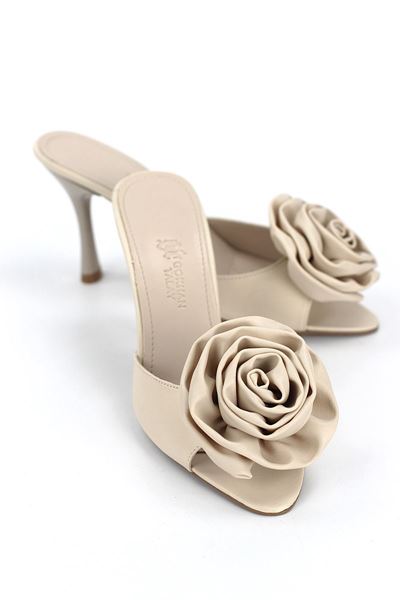 Rosalie Esnek Yumuşak Kaymaz Taban (8 cm) Bej Cilt El Yapımı Gül Detaylı Kadın Topuklu Terlik