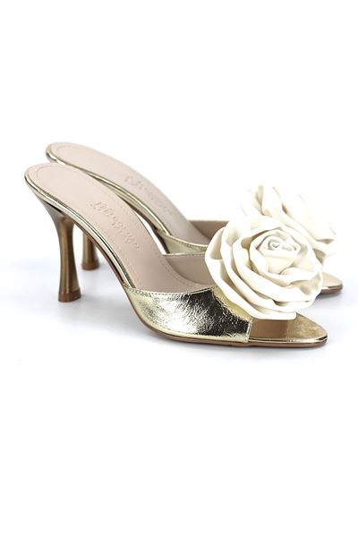 Rodeya Esnek Yumuşak Kaymaz Taban (8 cm) Dore Metalik El Yapımı Gül Detaylı Kadın Topuklu Terlik